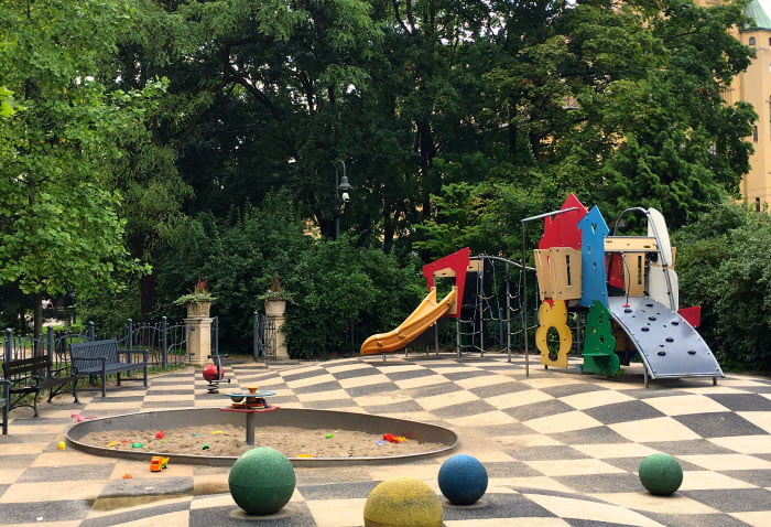 Plac zabaw w Parku Staromiejskim