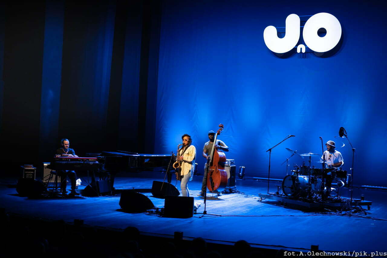 Nubaya Garcia Quaret i Reggie Washington Quintet  na 3. dzień festiwalu Jazz nad Odrą