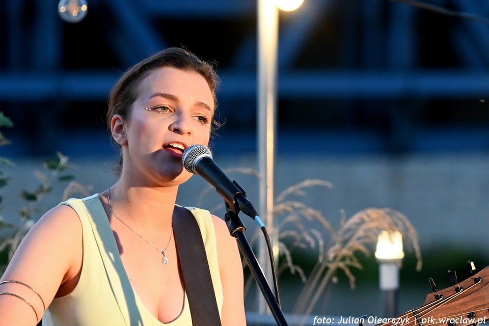 Klimatyczny koncert na rzece | Monika Kowalczyk w Odra Centrum