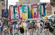 Artystyczna Parada Uliczna Lelenfant | kolorowym krokiem przez Wrocław