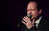 Jacek Bończyk w Firleju  | recital „Absolutnie” w ramach „Męskiej strony piosenki”