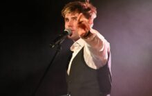Zachwycający eklektyczny Marcin Januszkiewicz w akustycznej formie